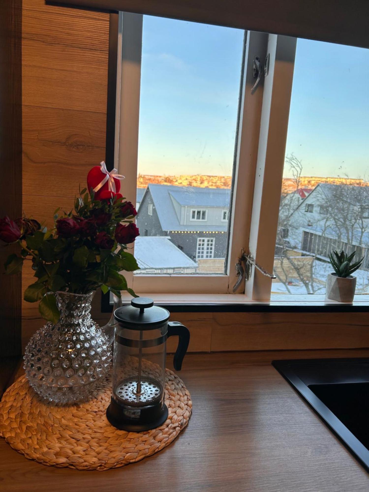 1 Bedroom Apartment! Hafnarfjörður Esterno foto
